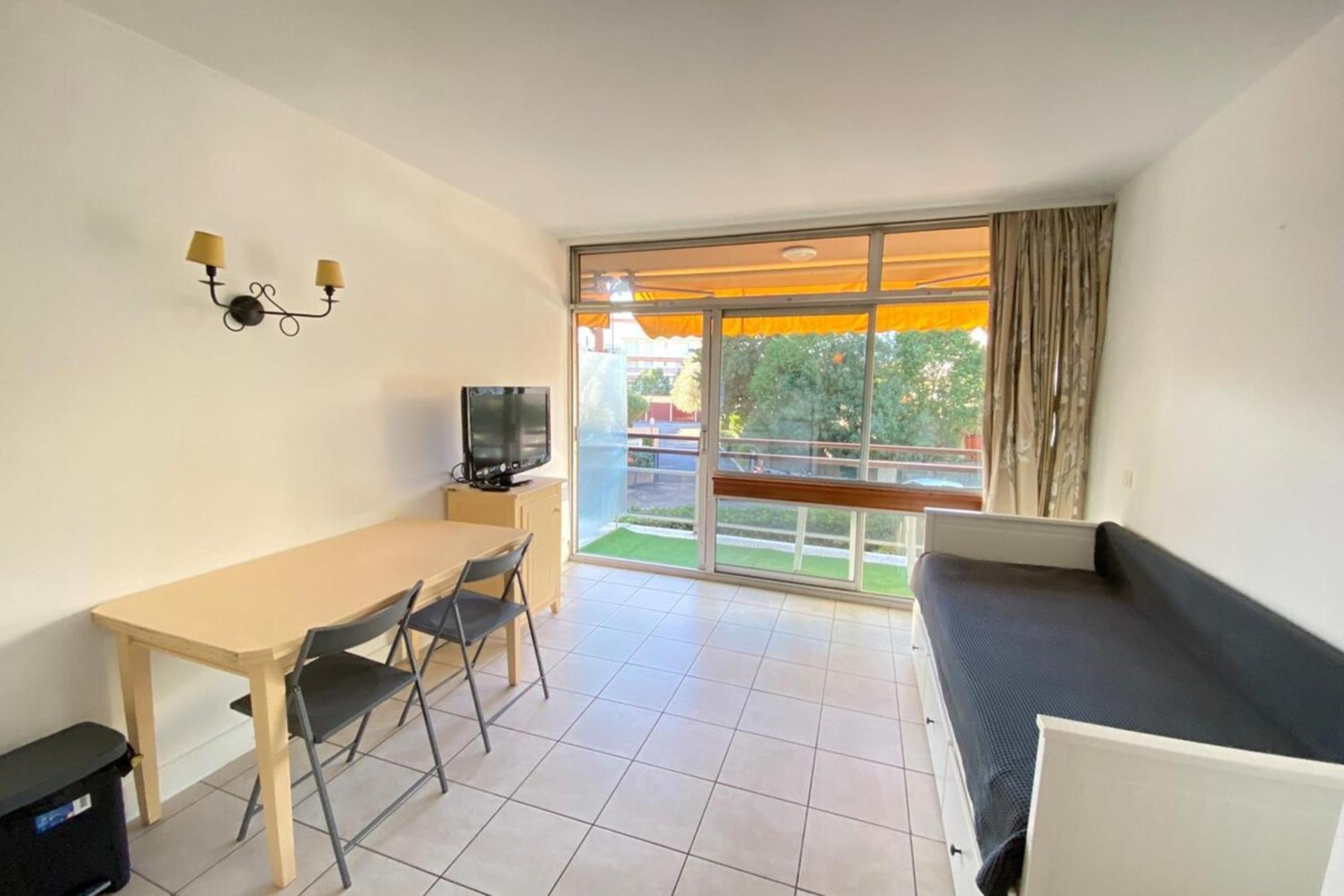 06U - Beautiful Studio In Residence - Swimming Pool And Tennis Court Saint-Laurent-du-Var Extérieur photo