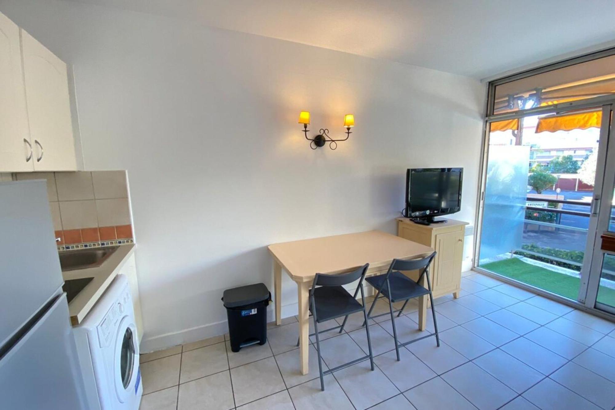 06U - Beautiful Studio In Residence - Swimming Pool And Tennis Court Saint-Laurent-du-Var Extérieur photo
