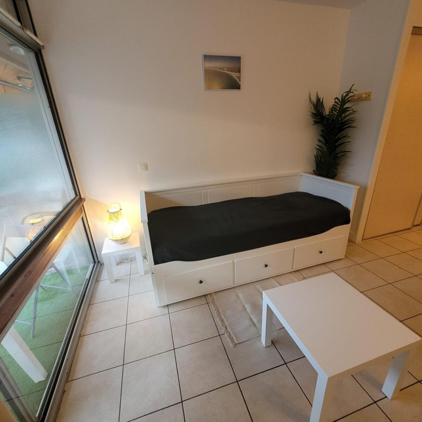 06U - Beautiful Studio In Residence - Swimming Pool And Tennis Court Saint-Laurent-du-Var Extérieur photo